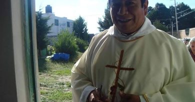 Acusan que sacerdote pedófilo en Pahuatlán, Puebla sigue libre