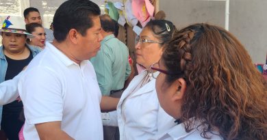 Autoridades municipales celebran a madres de internos en el CERESO de Tecamachalco