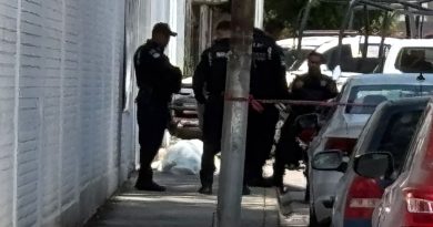 Mujer es asesinada a balazos frente al plantel 3 del Cobaep en San Jerónimo Caleras