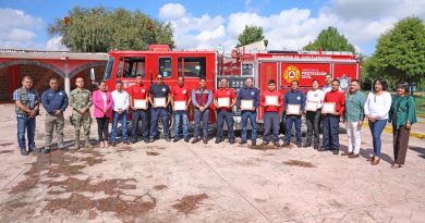Reconoce Omar Muñoz labor del cuerpo de bomberos de Cuautlancingo