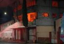 Incendio consume maquiladora en Tehuacán