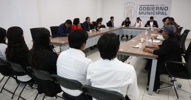 Preside Omar Muñoz premiación del concurso “Regidor por un día”