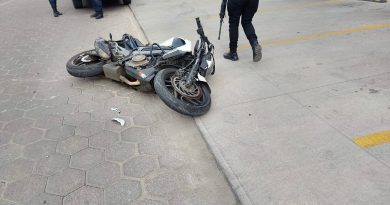 Policías de Cuautlancingo recuperan motocicleta robada y aseguran cartuchos útiles
