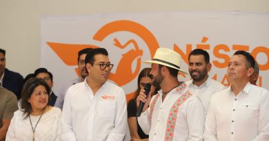 Ex candidatos del PRD y del PRI se unen al senador de MC, Néstor Camarillo
