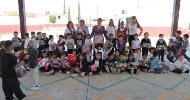 DIF Cuautlancingo lleva alegría a niñas y niños del municipio por el Día de la Niñez