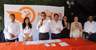 Néstor Camarillo levanta la mano para la presidencia municipal de Puebla en 2027