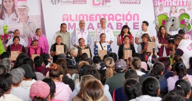 Entrega Pepe Chedraui apoyos en Xonacatepec