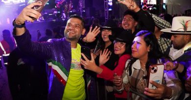 “Su Majestad Mi Banda El Mexicano” abarrota plaza principal en la Feria Patronal de Huejotzingo