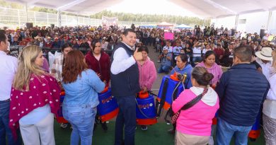 Gobernador Alejandro Armenta acerca maquinaria y tecnología agrícola a San José Chiapa
