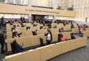 Sin pedir licencia, diputados locales se registran para una diputación federal